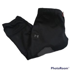 Under armor sport pants size Medium Fitted